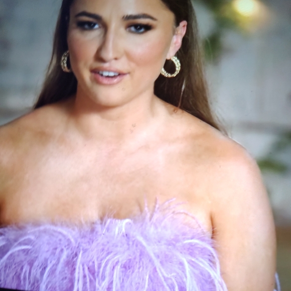 Lavender Buddy Love feather crop top - Picture 5 of 9